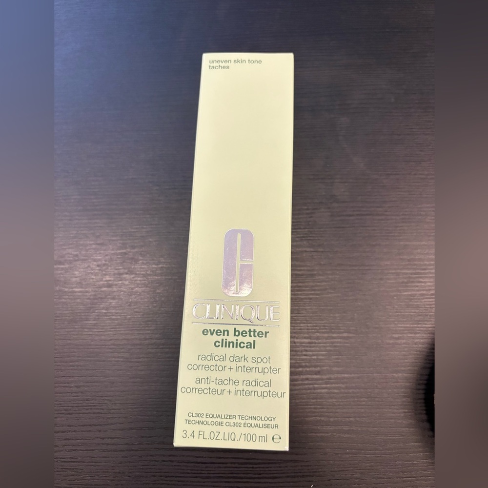 [Authentic] 3.4oz Clinique Even Better Clinical Radical Dark Spot Corrector